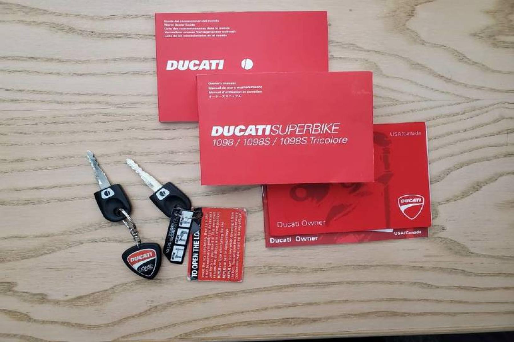 2008 Ducati 1099 S S (ZDM1XBEW18B) with an 1,098 cc L twin engine, Six-Speed Dry Clutch transmission, located at 3160 South Valley View Blvd, Las Vegas, NV, 89146, (888) 750-6845, 36.132458, -115.190247 - b64:VGhlIER1Y2F0aSAxMDk4UyBib2FzdHMgc29tZSBnb3JnZW91cyBib2R5d29yayBhbmQgc2xpY2sgZGVzaWduIGN1ZXMsIGJ1dCBpdHMgcmVhbCBtYXN0ZXJwaWVjZSBsaWVzIGJlbmVhdGggdGhvc2UgcHJldHR5IHBsYXN0aWMgcGFuZWxzLiBVbmRlcm5lYXRoIGlzIGEgdHVidWxhciBzdGVlbCB0cmVsbGlzIGZyYW1lIG9wdGltaXplZCBmb3Igc3RpZmZuZXNzLCBhbmQgYW4gTC10d2luIGVu - Photo #14