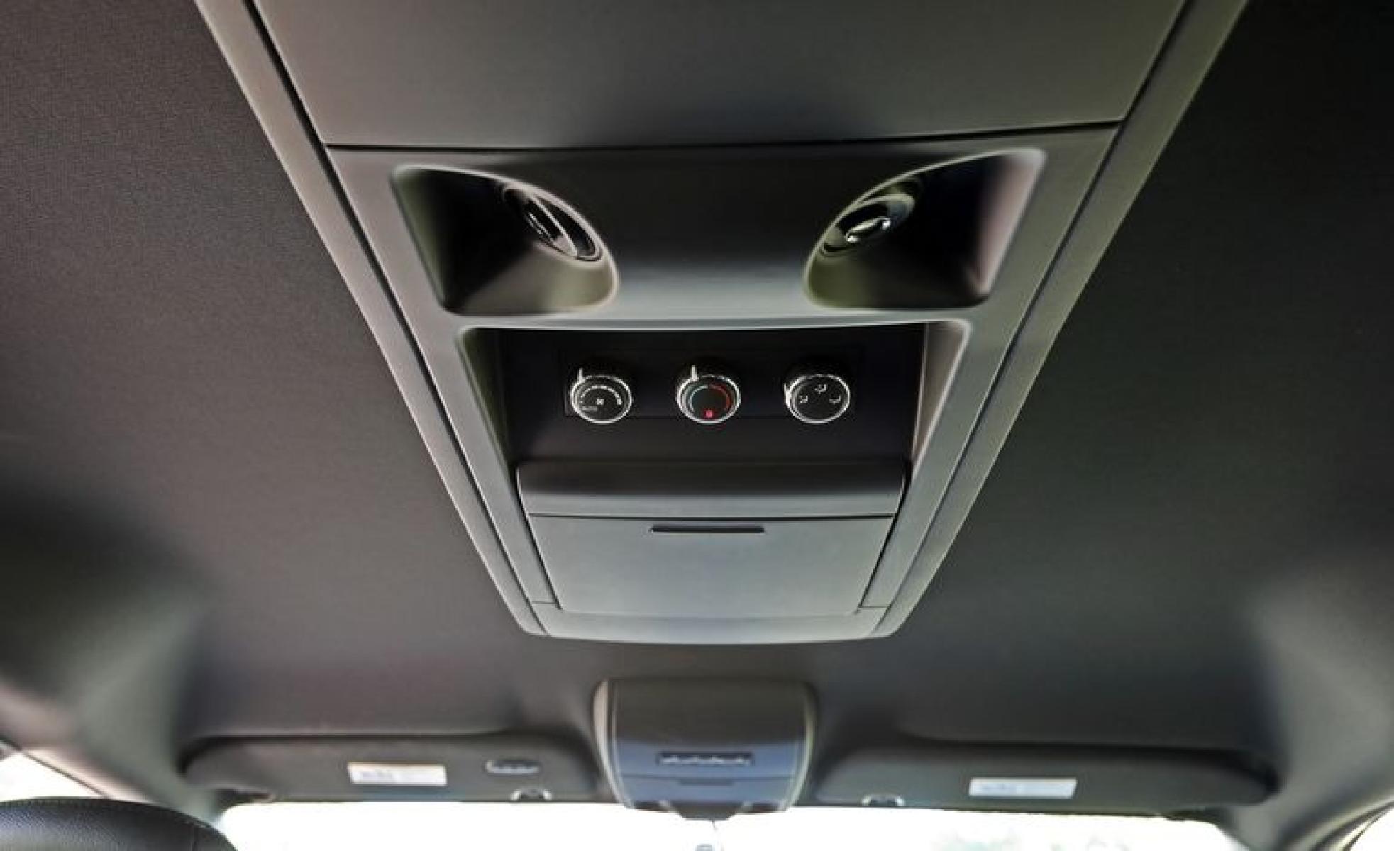 2017 Silver /Black Dodge Grand Caravan GT (2C4RDGEG0HR) with an 3.6L V6 DOHC 24V engine, 6A transmission, located at 3160 South Valley View Blvd, Las Vegas, NV, 89146, (888) 750-6845, 36.132458, -115.190247 - b64:VGhlIDIwMTcgRG9kZ2UgR3JhbmQgQ2FyYXZhbiBpcyBhbGwgYWJvdXQgdHJhbnNwb3J0aW5nIGEgYnVuY2ggb2YgcGVvcGxlIGF0IGFuIGFmZm9yZGFibGUgcHJpY2UuIFRoaXMgc2V2ZW4tcGFzc2VuZ2VyIG1pbml2YW4gdW5kZXJjdXRzIGl0cyBsZWFzdCBleHBlbnNpdmUgY29tcGV0aXRvciBieSB0aG91c2FuZHMgb2YgZG9sbGFycyB3aGVuIG5ldy4gRXZlbiB3aGVuIGxvYWRlZCB0byB0 - Photo #21