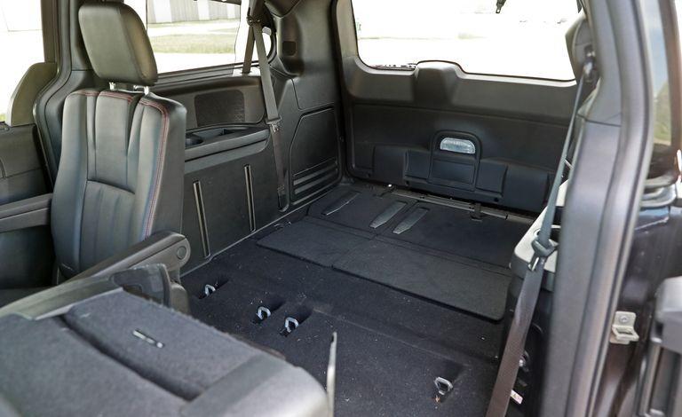2017 Silver /Black Dodge Grand Caravan GT (2C4RDGEG0HR) with an 3.6L V6 DOHC 24V engine, 6A transmission, located at 1313 Las Vegas Blvd, North Port, FL, 34286, (888) 750-6845, 36.002834, -115.201302 - The 2017 Dodge Grand Caravan is all about transporting a bunch of people at an affordable price. This seven-passenger minivan undercuts its least expensive competitor by thousands of dollars when new. Even when loaded to the hilt with options, the price tag doesn't come close to its high-rent rivals- Photo#20