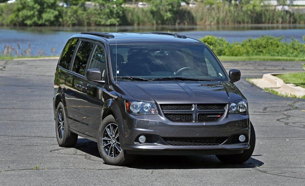 2017 Silver /Black Dodge Grand Caravan GT (2C4RDGEG0HR) with an 3.6L V6 DOHC 24V engine, 6A transmission, located at 1313 Las Vegas Blvd, North Port, FL, 34286, (888) 750-6845, 36.002834, -115.201302 - The 2017 Dodge Grand Caravan is all about transporting a bunch of people at an affordable price. This seven-passenger minivan undercuts its least expensive competitor by thousands of dollars when new. Even when loaded to the hilt with options, the price tag doesn't come close to its high-rent rivals- Photo#4